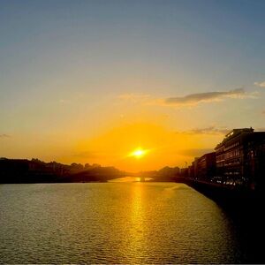 Meet your Posher, Posh